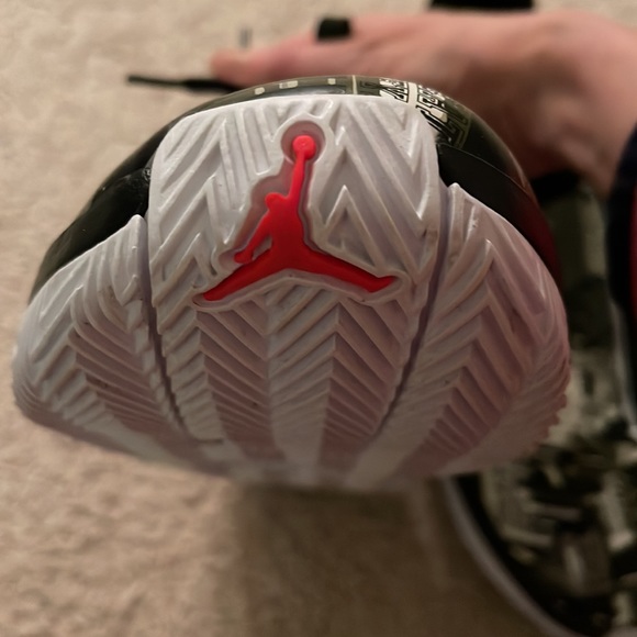 Jordan jumpman hustle Black infrared  23 olive canvas - Picture 8 of 15